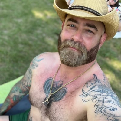 @DadsBedTonight profile picture